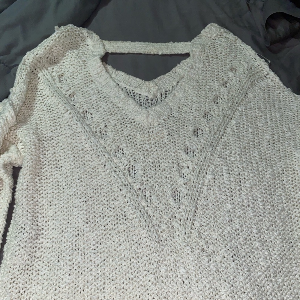 Sweater - Picture 4 of 6